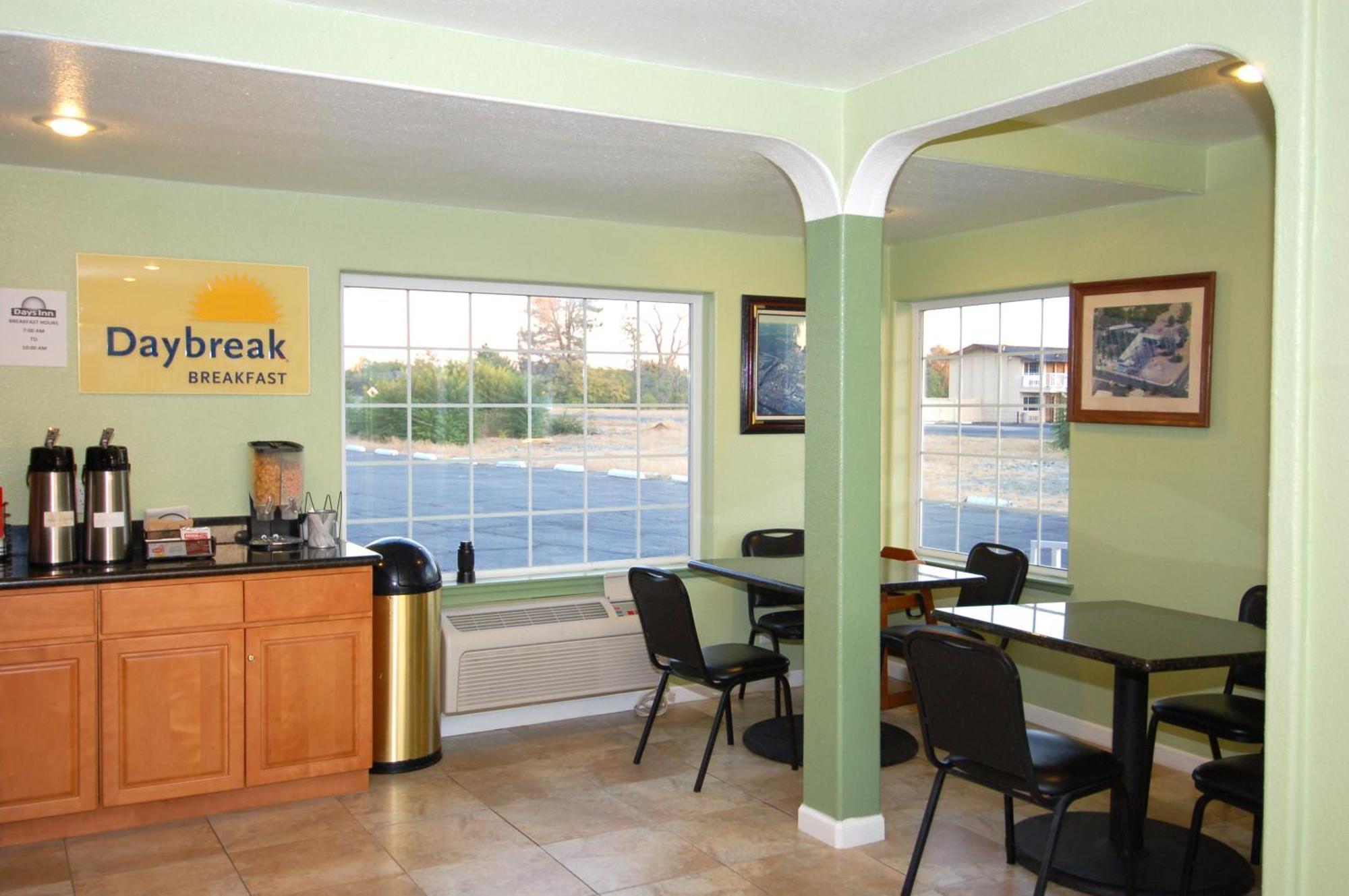 Days Inn By Wyndham Oroville Exterior photo